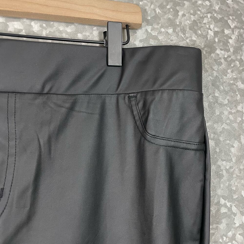 Torrid Women's Black Faux Leather Signature Waist Flare Legging - Size 3 (3X) - Picture 3 of 8